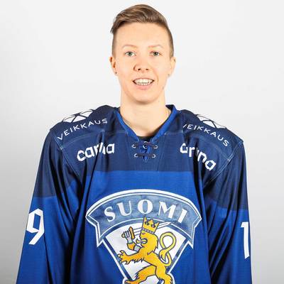 Ammattisotilas_Niskanen-Tanja_Kuva_Leijonat.fi